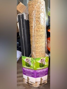 Vibrant Life Seagrass Cat Scratch and Play Post – Natural & Black